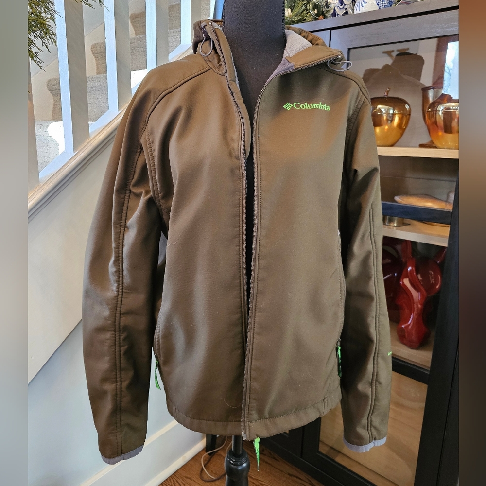 Columbia Olive Green Softshell Jacket with Lime Logo